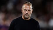 Hansi Flick vise une cible de Liverpool pour les prochains mois.