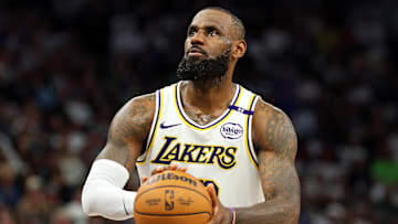 LeBron James ejercerá su opción de contrato con los Lakers 
