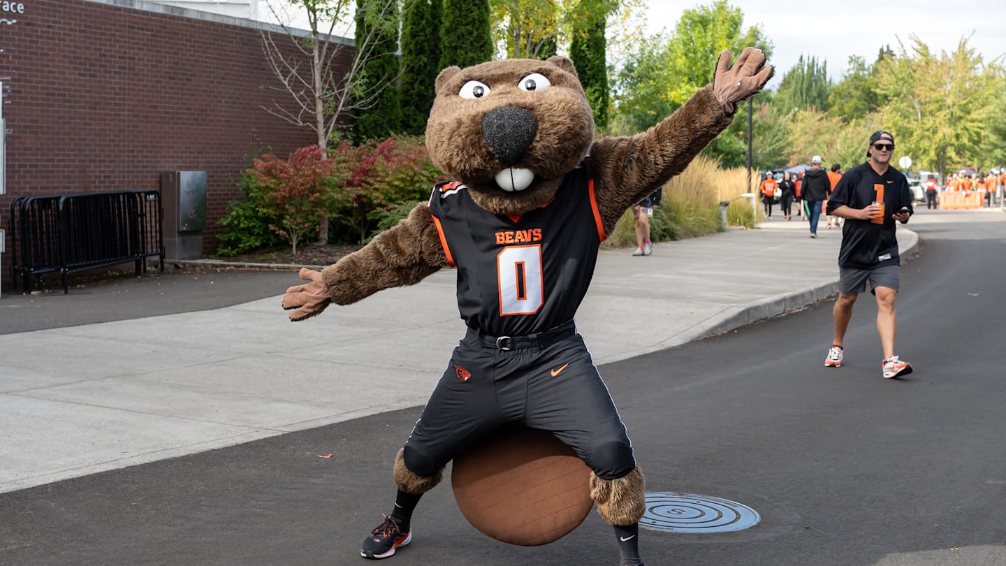 Oregon State Men's Soccer Takes Multiple WCC Postseason Awards