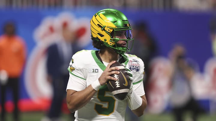 Dante Moore is the top QB in the 2027 NFL Draft