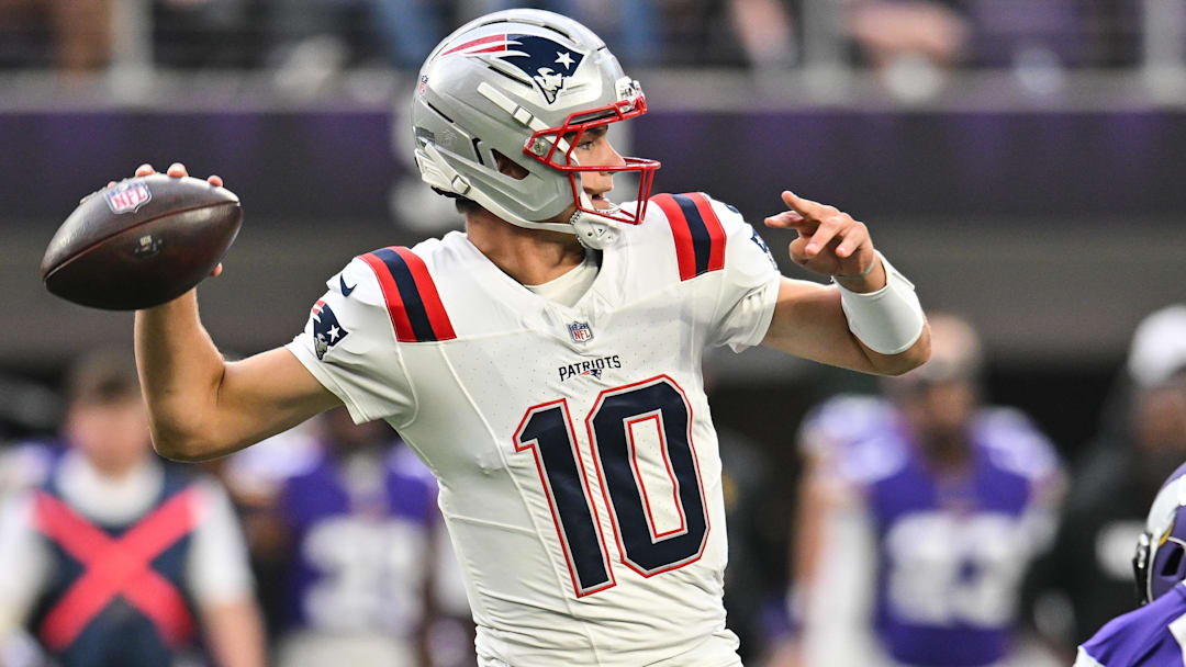 Aug 16, 2025; Minneapolis, Minnesota, USA;  New England Patriots quarterback Drake Maye (10) throws a pass against the Minnesota Vikings during the first quarter at U.S. Bank Stadium. Mandatory Credit: Jeffrey Becker-Imagn Images