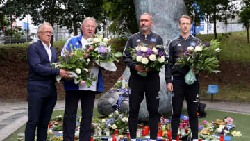 Wehmeyer, Hrubesch, Walter & Schonlau ehren Uwe Seeler