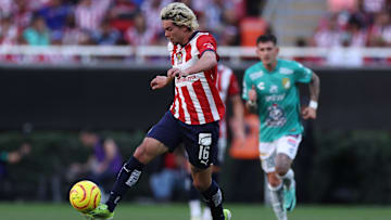 Chivas v Leon - Torneo Clausura 2024 Liga MX