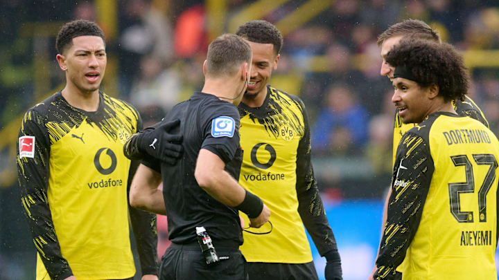 Nmecha und Dankert konnten nach dem "groben Foulspiel" schnell wieder lachen Nmecha und Dankert konnten nach dem "groben Foulspiel" schnell wieder lachen