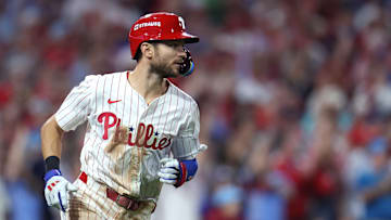 Division Series - Los Angeles Dodgers v Philadelphia Phillies - Game Two