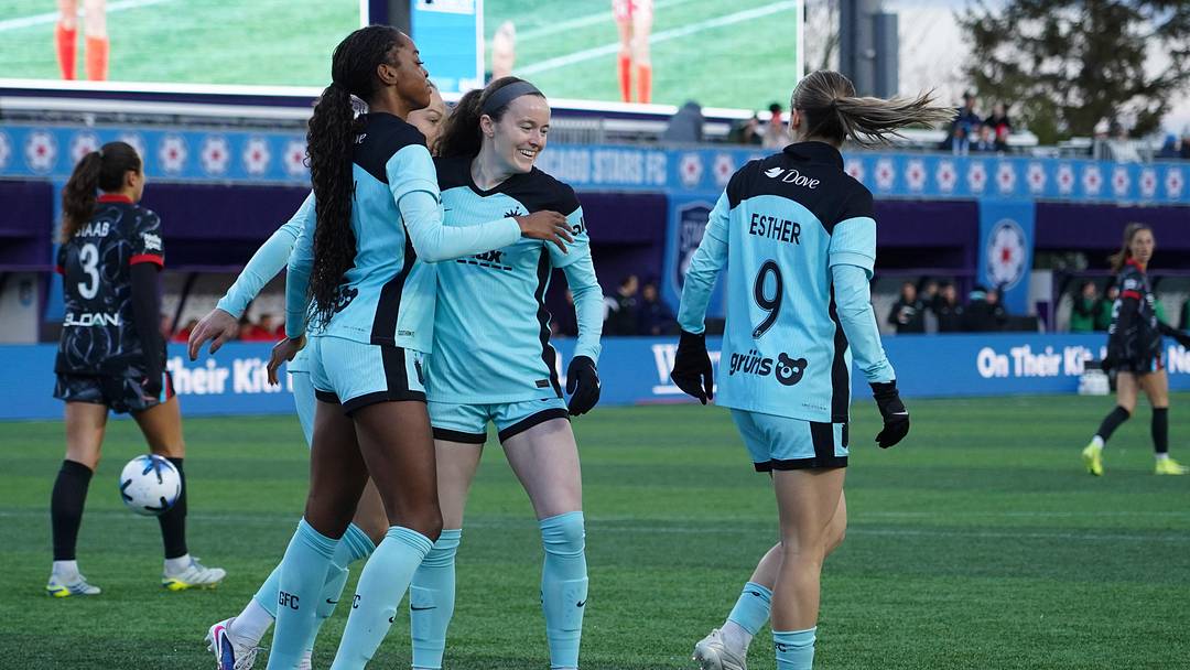 Jordynn Dudley, Rose Lavelle, and Esther González of Gotham FC