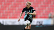 Arsenal set to add Jenna Nighswonger to their backline