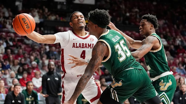 Izaiyah Nelson (35), shown here against Alabama, led the Bulls past UTSA on Wednesday night