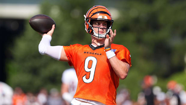Cincinnati Bengals quarterback Joe Burrow (9) throws during training camp practice.