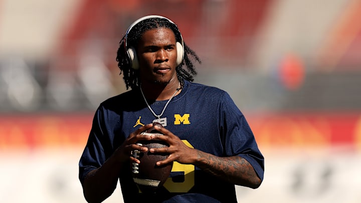 Michigan v USC, Bryce Underwood warming up in the Colosseum before the USC game 