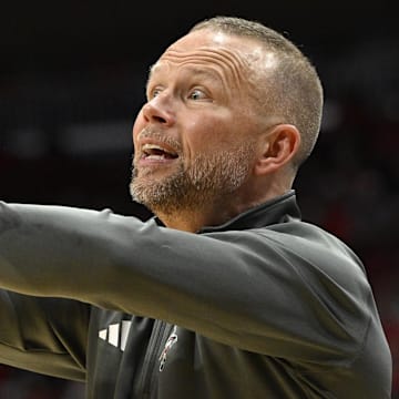Nov 6, 2025; Louisville, Kentucky, USA;  Louisville Cardinals head coach Pat Kelsey calls out instructions during the second half against the Jackson State Tigers at KFC Yum! Center. Louisville defeated Jackson State 106-70. Mandatory Credit: Jamie Rhodes-Imagn Images