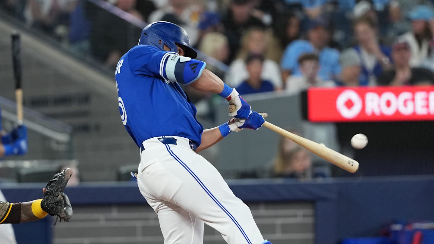 Blue Jays' Anthony Santander Receives PRP Injection, Out Several Days