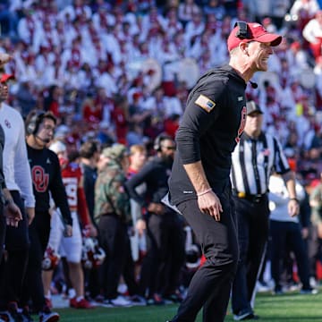 Oklahoma Sooners head coach Brent Venables