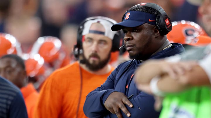 LSU and its new head coach, Lane Kiffin, reportedly want to hire Syracuse football assistant Elijah Robinson.