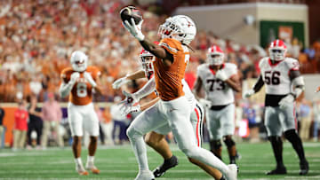 Texas Longhorns cornerback Jahdae Barron