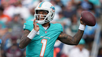 Miami Dolphins v Carolina Panthers - NFL 2025