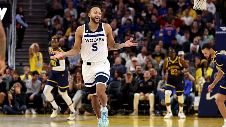 Minnesota Timberwolves v Golden State Warriors