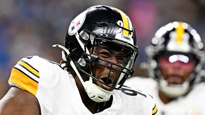 Pittsburgh Steelers defensive tackle Keeanu Benton