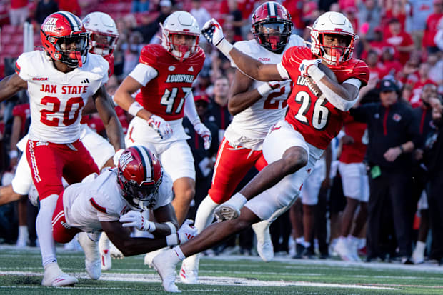 Louisville Cardinals running back Duke Watson (26)