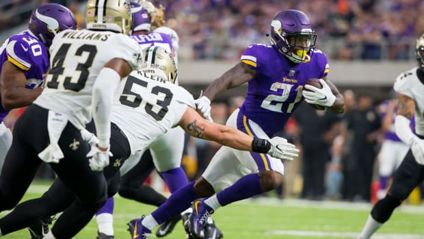 Sep 11, 2017; Minnesota Vikings running back Jerick McKinnon (21) runs with the ball against the New Orleans Saints 