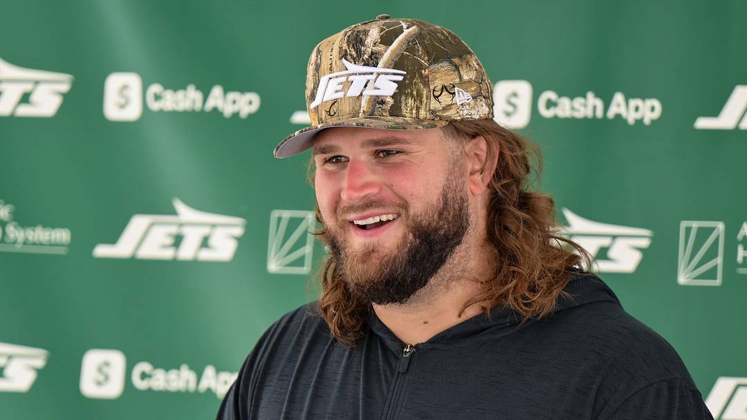 New York Jets guard Joe Tippmann