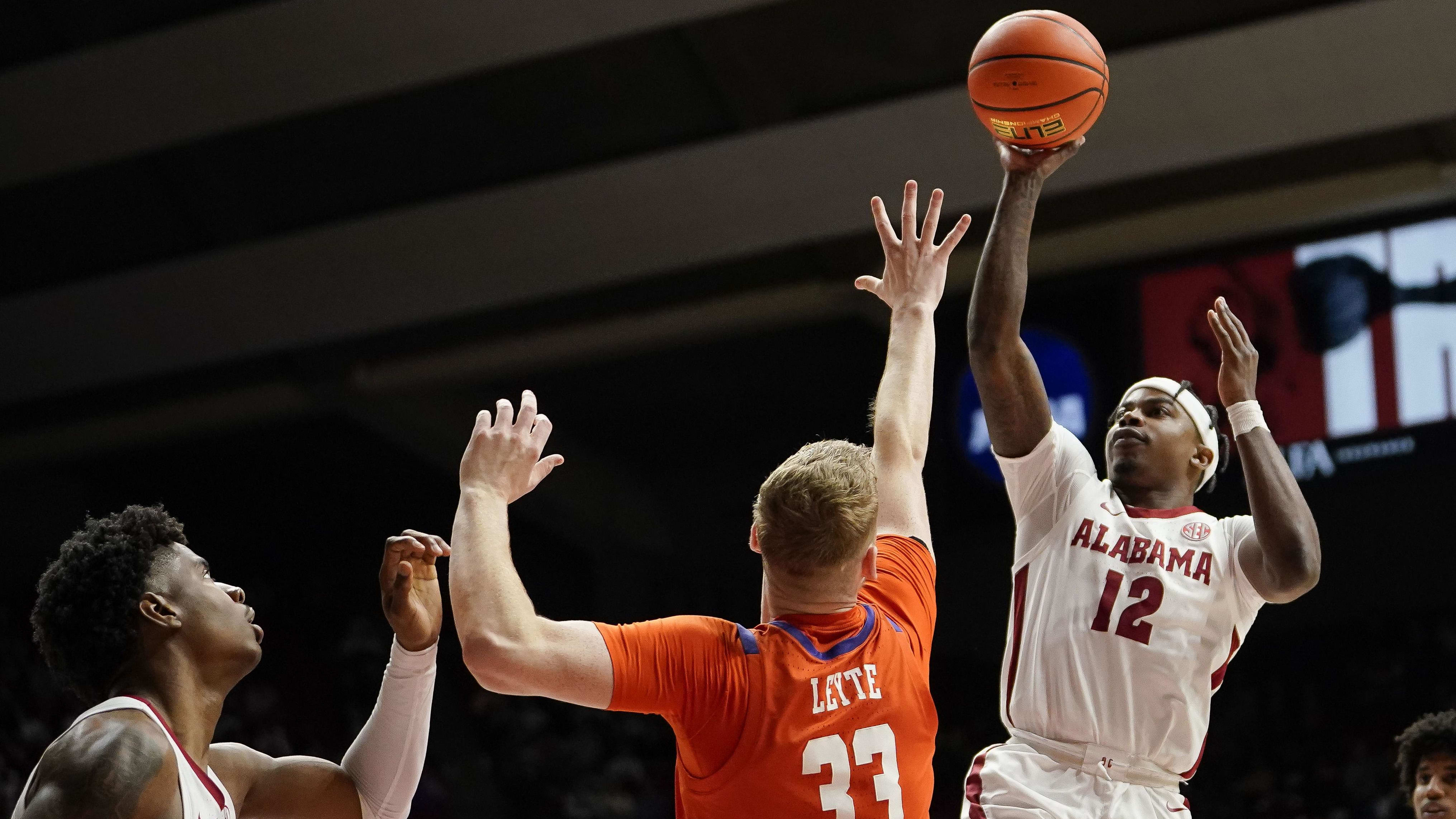 Nov 28, 2023; Tuscaloosa, Alabama, USA; Alabama Crimson Tide guard Latrell Wrightsell Jr. (12)