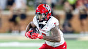 Sep 11, 2025; Winston-Salem, North Carolina, USA;  North Carolina State Wolfpack tight end Justin Joly (7) catches a pass against the Wake Forest Demon Deacons in second half at Allegacy Federal Credit Union Stadium. Mandatory Credit: Luke Jamroz-Imagn Images