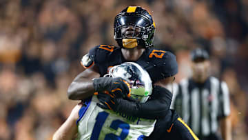 Kentucky v Tennessee