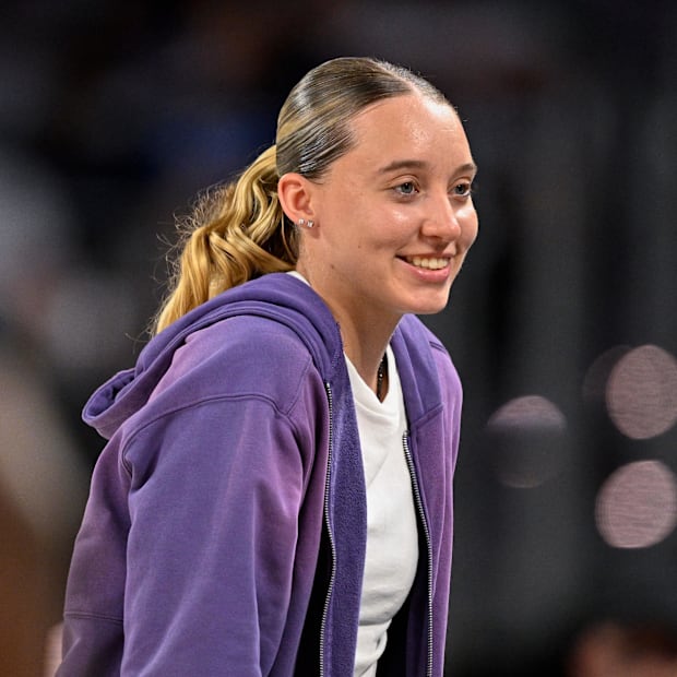 Dallas Wings guard Paige Bueckers