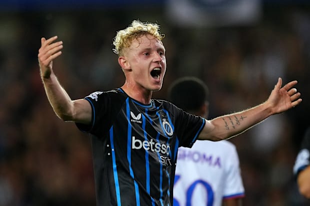 คลับ บรูจมีแบ็กขวาหนุ่มที่ยอดเยี่ยมสองคนในรายชื่อ