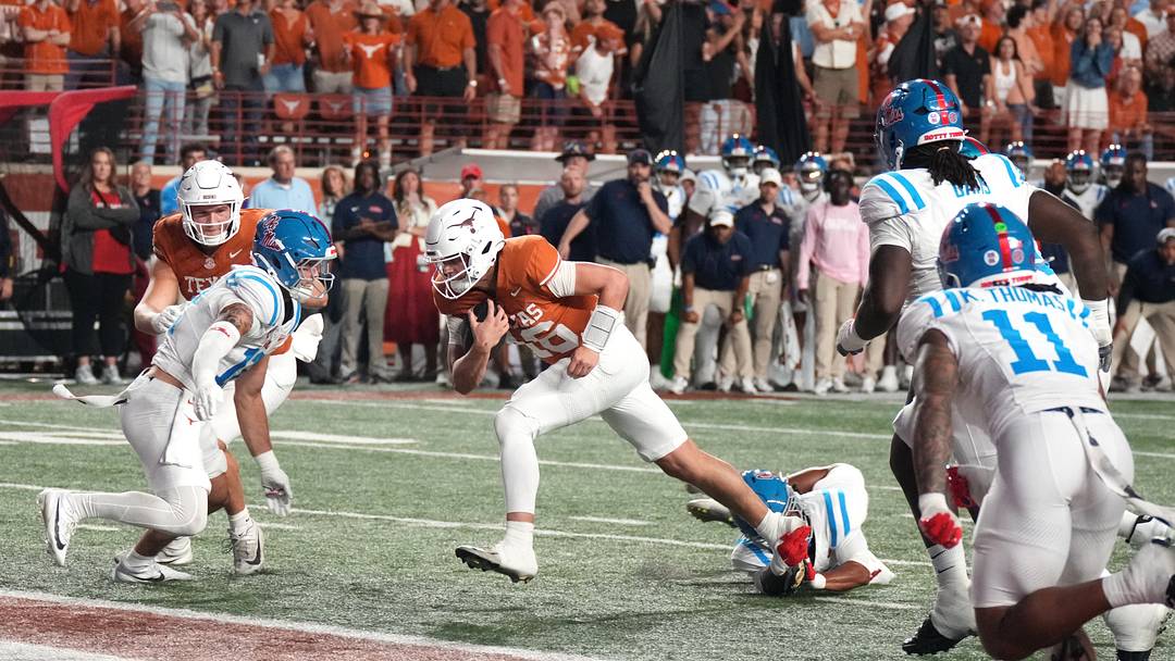 Oct 24, 2026; Austin, Texas, USA; Texas Longhorns quarterback Arch Manning (16) scores a rushing touchdown during the first half against the Mississippi Rebels at Darrell K Royal-Texas Memorial Stadium. Mandatory Credit: Scott Wachter-Imagn Images Oct 24, 2026; Austin, Texas, USA; Texas Longhorns quarterback Arch Manning (16) scores a rushing touchdown during the first half against the Mississippi Rebels at Darrell K Royal-Texas Memorial Stadium. Mandatory Credit: Scott Wachter-Imagn Images