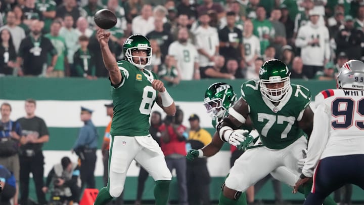 Aaron Rodgers Scores First Home TD With the New York Jets