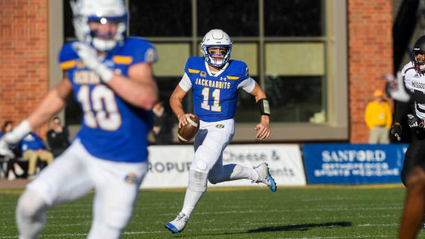 South Dakota State QB Mark Gronowski