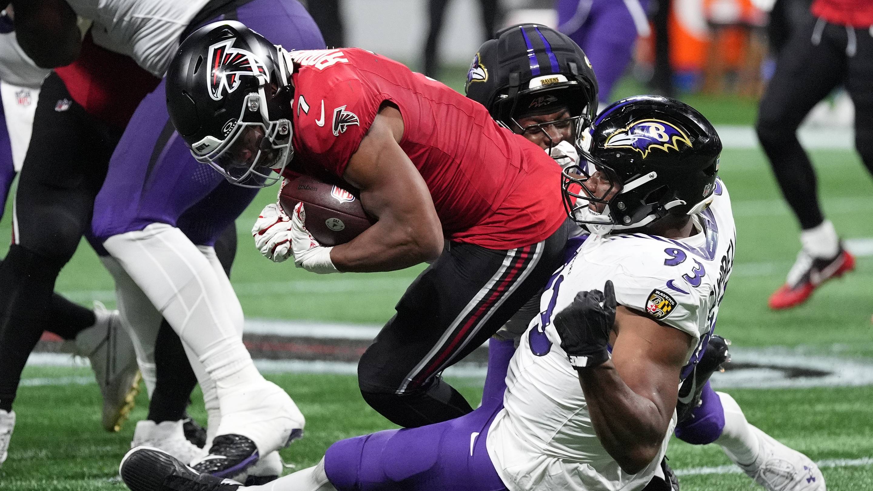 Ravens’ defense aces its Bijan Robinson test in Week 5 win