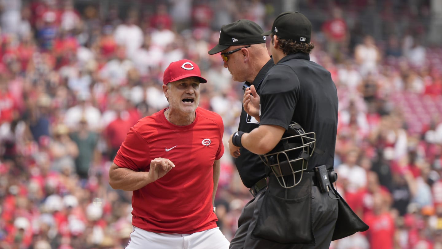 Reds manager David Bell is sent off against the Red Sox because referee overlooks obvious strike call