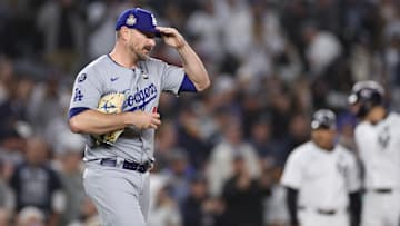El diestro realizó dos relevos para los Dodgers en la Serie Mundial de MLB ante los Yankees