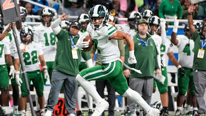 Detroit Cass Tech WR Alex Graham (7) runs for a touchdown against Detroit King during the first half of PSL championship at Ford Field in Detroit on Friday, Oct. 18, 2024. Detroit Cass Tech WR Alex Graham (7) runs for a touchdown against Detroit King during the first half of PSL championship at Ford Field in Detroit on Friday, Oct. 18, 2024.
