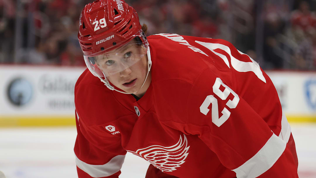 Ottawa Senators v Detroit Red Wings