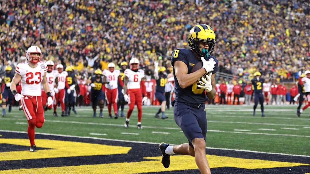 Ronnie Bell hauls in a touchdown vs Nebraska at The Big House