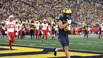Ronnie Bell hauls in a touchdown vs Nebraska at The Big House