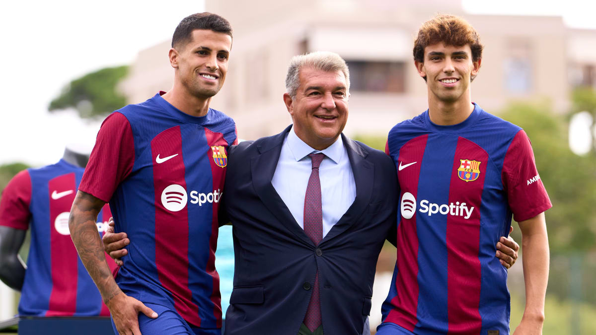 Barcelona draw up four-player transfer plan on limited budget - report