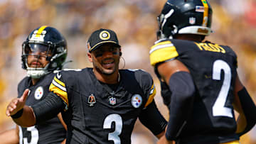Los Angeles Chargers v Pittsburgh Steelers