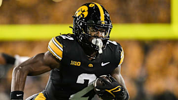 Iowa Hawkeyes running back Kaleb Johnson