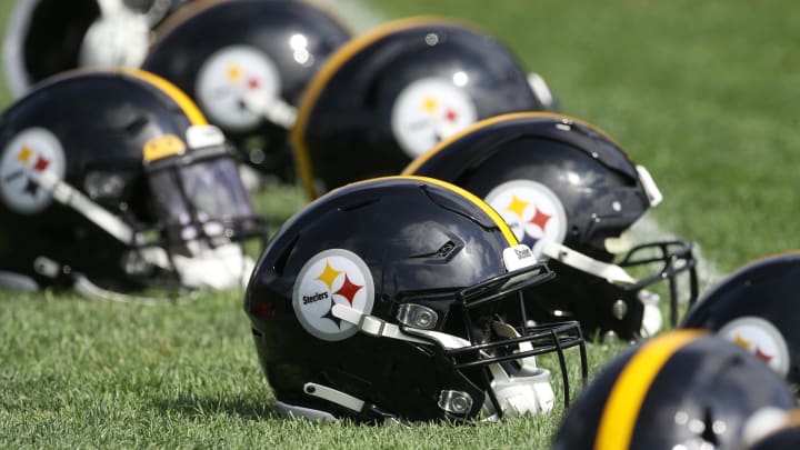 May 24, 2022; Pittsburgh, PA, USA;  Pittsburgh Steelers helmets are seen as the team participates in organized team activities at UPMC Rooney Sports Complex. Mandatory Credit: Charles LeClaire-USA TODAY Sports