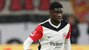 Junior Dina Ebimbe steht vor einem Abschied aus Frankfurt. 