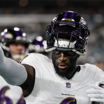 Dec 17, 2023; Jacksonville, Florida, USA; Baltimore Ravens linebacker Patrick Queen (6) warms up before a game against the Jacksonville Jaguars at EverBank Stadium. Mandatory Credit: Nathan Ray Seebeck-USA TODAY Sports