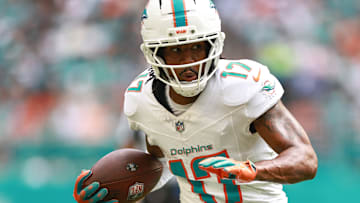 Los Angeles Chargers v Miami Dolphins - NFL 2025