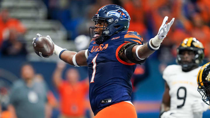 UTSA is two wins away from an undefeated season and matches up well against their Week 12 opponents.
