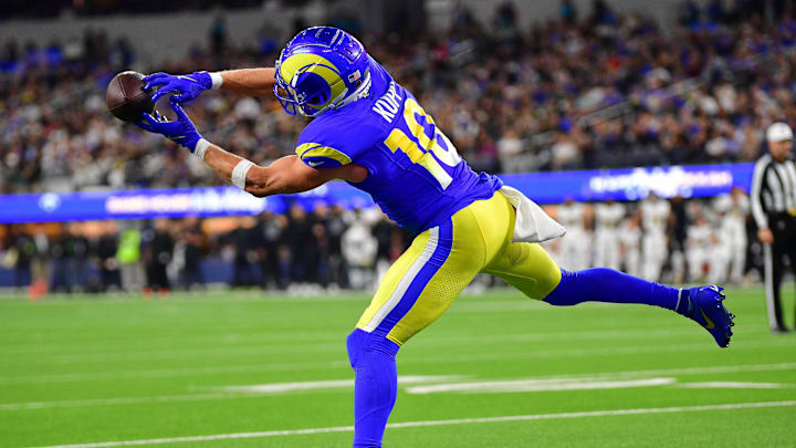 Kupp attempts a diving catch. Kupp attempts a diving catch.