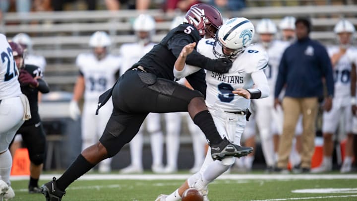 Willamette defensive lineman Tony Cumberland leads the Wolverines into a Class 6A quarterfinal matchup with Central Catholic.